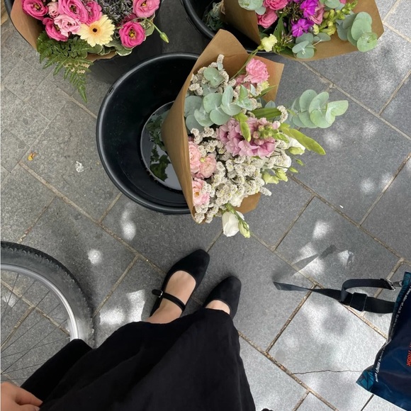 Black Velvet Mary Janes🖤 - Picture 4 of 8